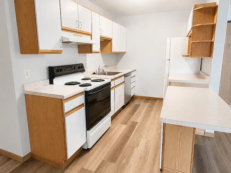 Murdock Apartments — Photo 46
