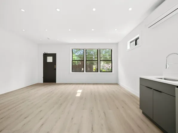 417 Maple Street image 9 of 19