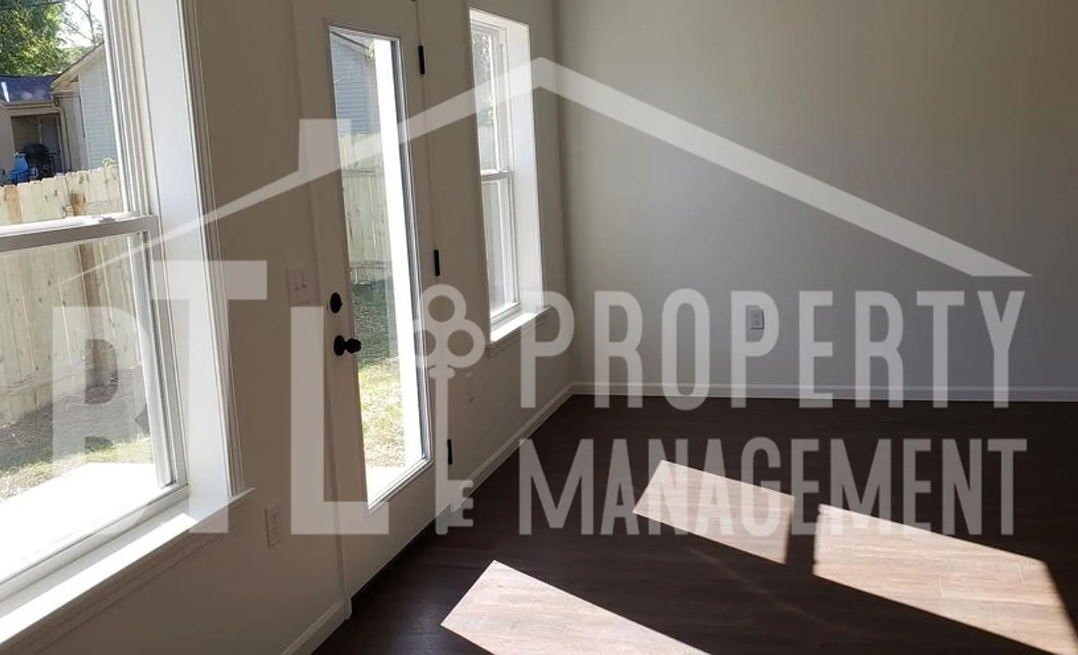 Beautiful 3 bedroom/2Bath Home in Branson! — Photo 4