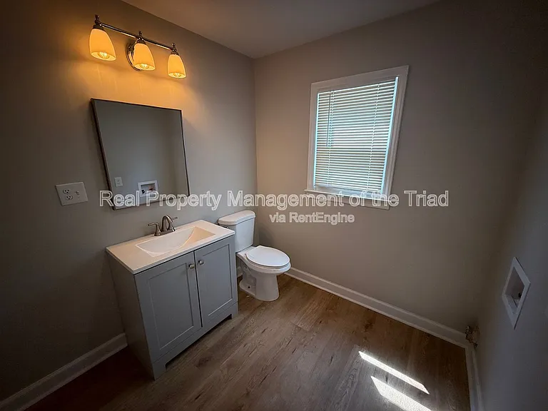 828 Circle Dr — Photo 12
