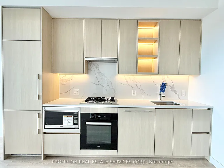 68 Esther Shiner Blvd #557 — Photo 16