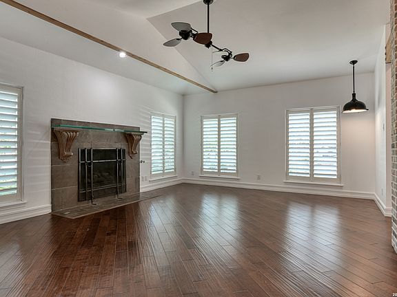 2nd image of 101 Campden Cir