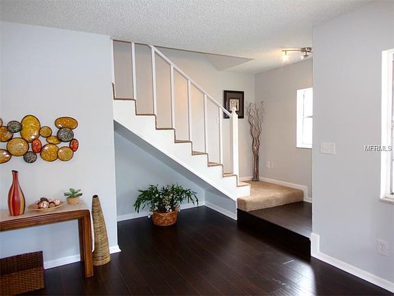 3rd image of 2071 Los Lomas Dr