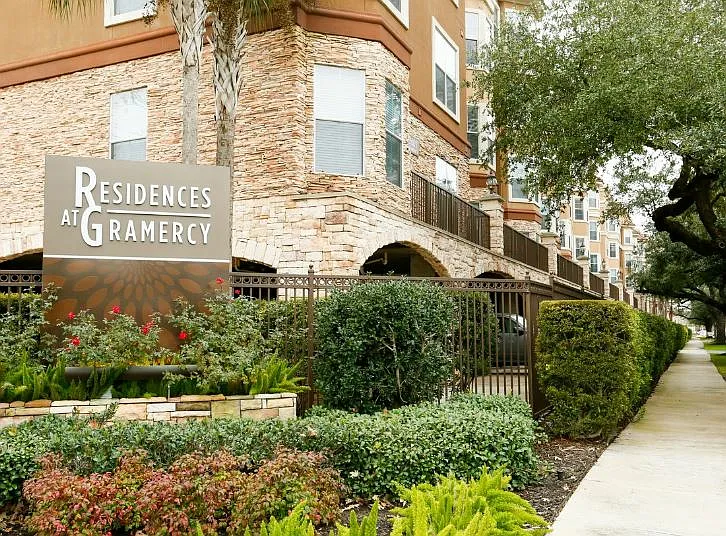 Residences at Gramercy — Photo 2