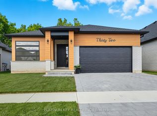 32 Briscoe Cres, Strathroy Caradoc, ON N7G4E1