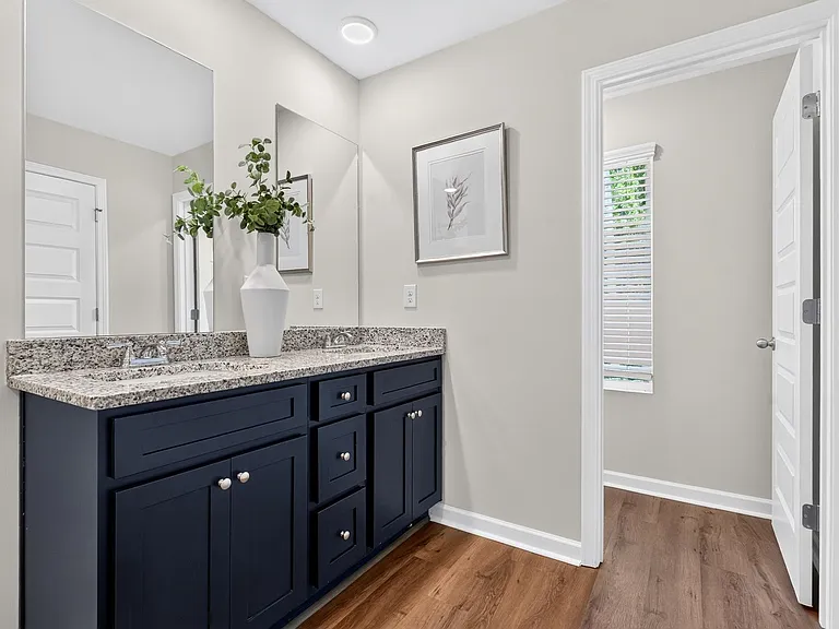 1015 Hayden St NW — Photo 30