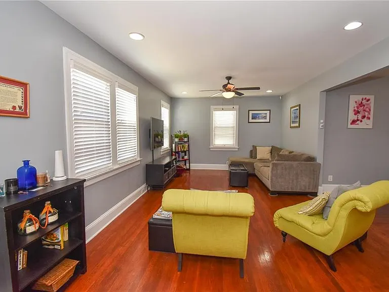184 Clifton St SE — Photo 3