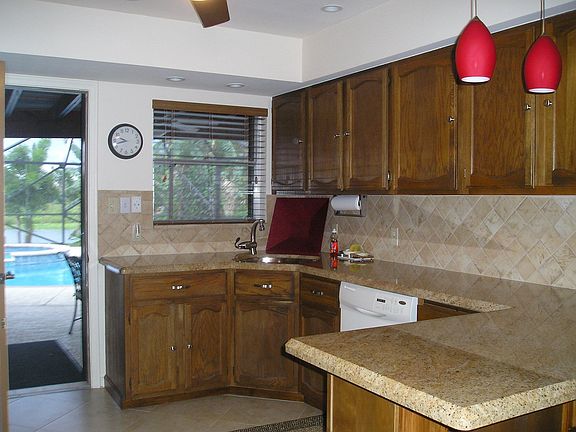 3rd image of 6642 Paul Mar Dr