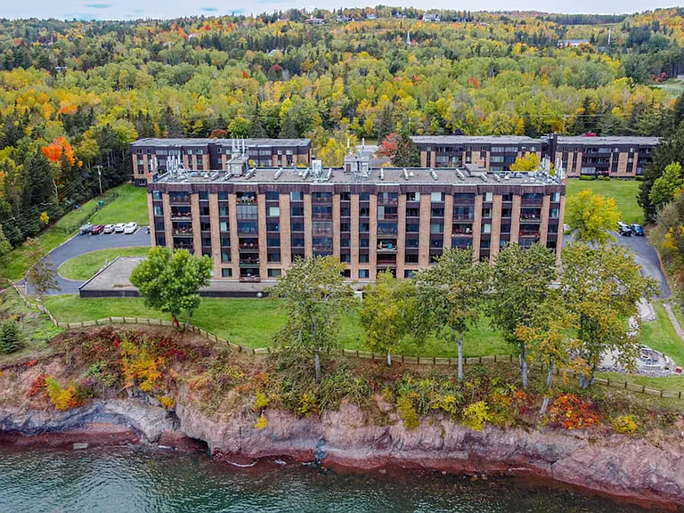 The Good Life Lives Lakeside