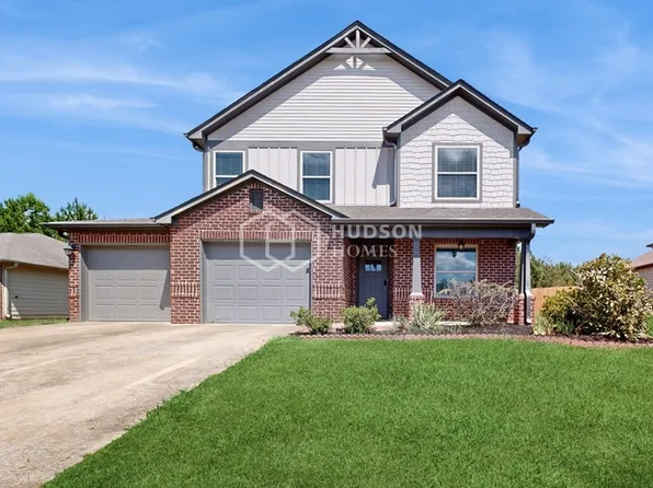 108 Hollow Ct, Calera, AL 35040