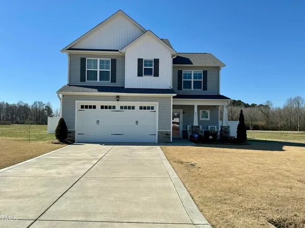 39 Stegman Ln, Dunn, NC 28334