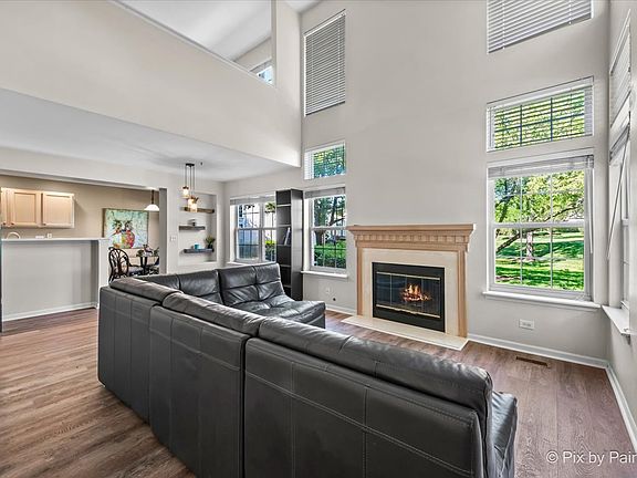 5th image of 128 Crescent Ln #128