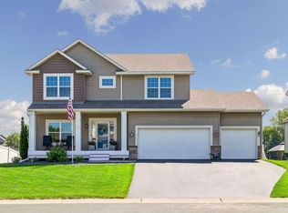19806 Dover Dr, Farmington, MN 55024