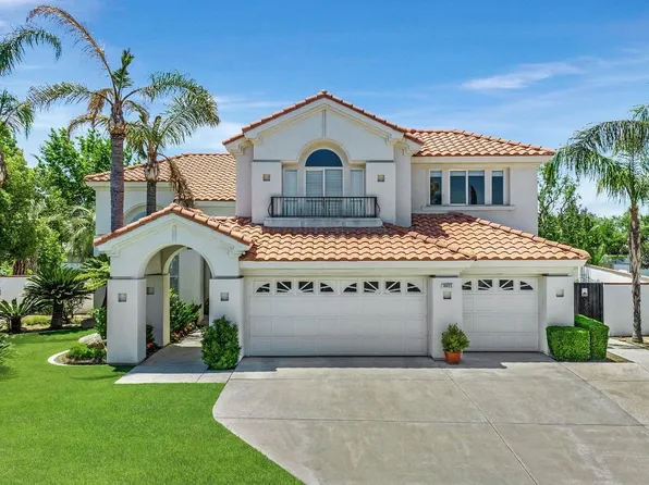 10821 Songbird Ln, Bakersfield, CA 93311