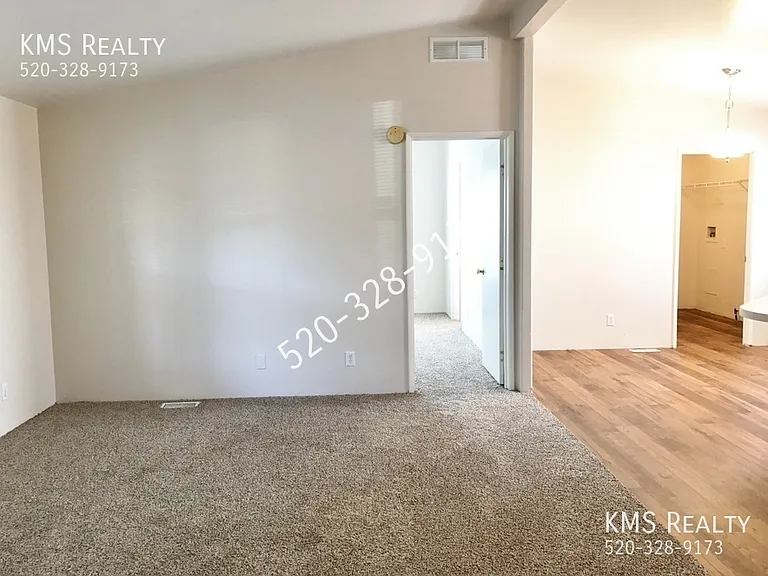 4861 N River Vista Dr — Photo 8