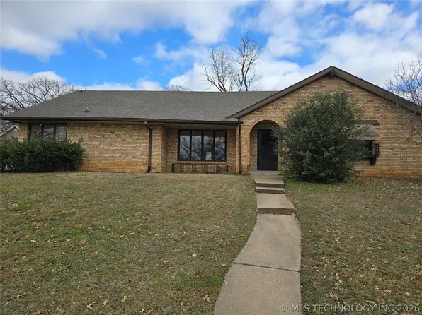 7805 S College Ave, Tulsa, OK 74136