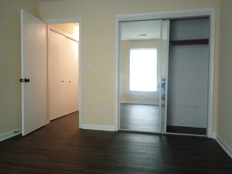 8 Charterhouse Ct — Photo 16