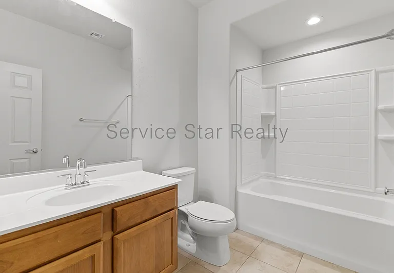9031 W San Juan Ave — Photo 10
