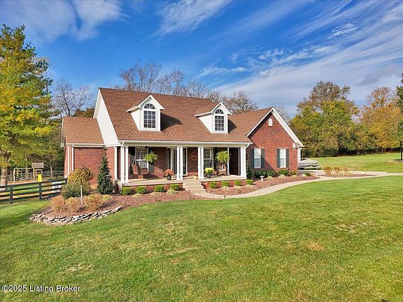 3rd image of 5604 Creekwood Ct