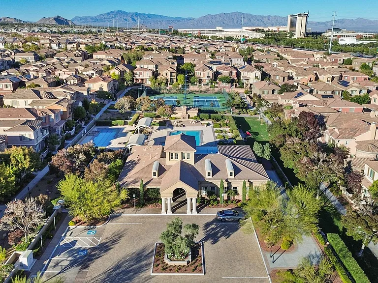 2334 Malaga Peak St — Photo 88