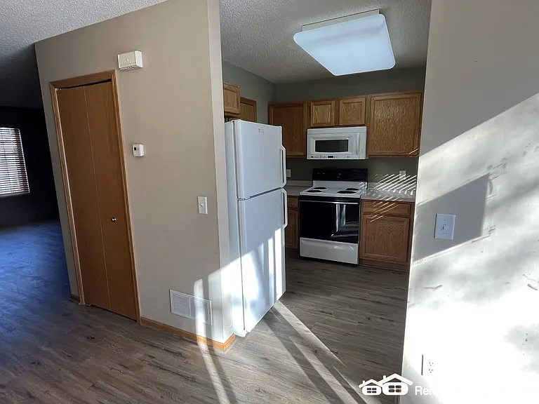 16477 Timber Crest Dr SE — Photo 4
