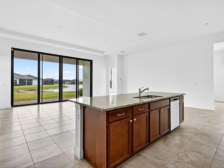 11344 SW Pietra Way — Photo 15