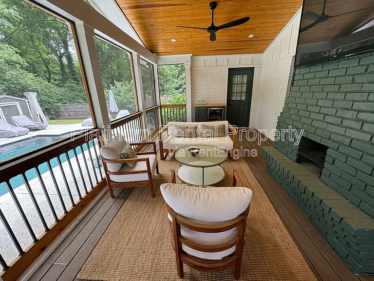 381 Lynne Cir — Photo 29