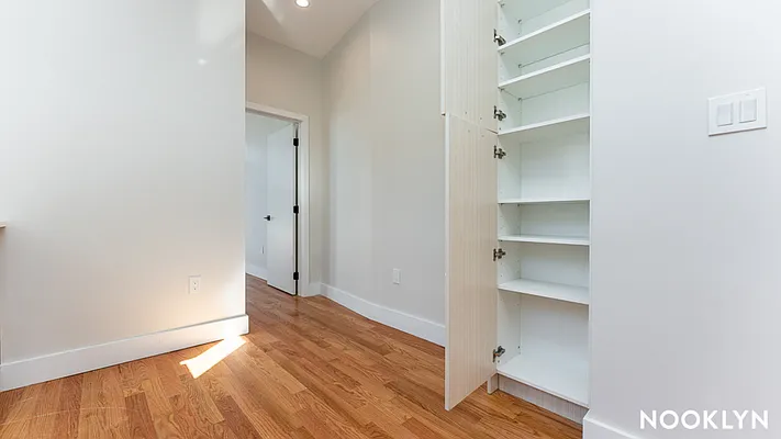 Rented by Nooklyn NYC LLC | media 11