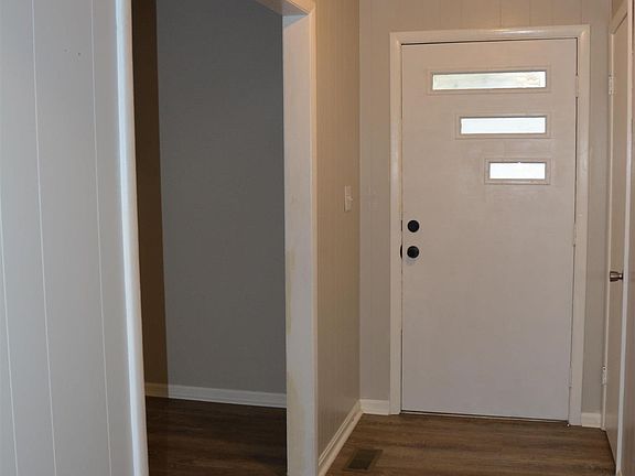 2nd image of 718 Owens Ave SW