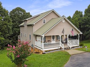 425 Berry Ridge Rd, Jonesborough, TN 37659