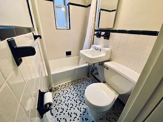 Rented by Compass | media 23