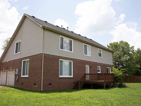 2nd image of 3174 Evelyn Ct