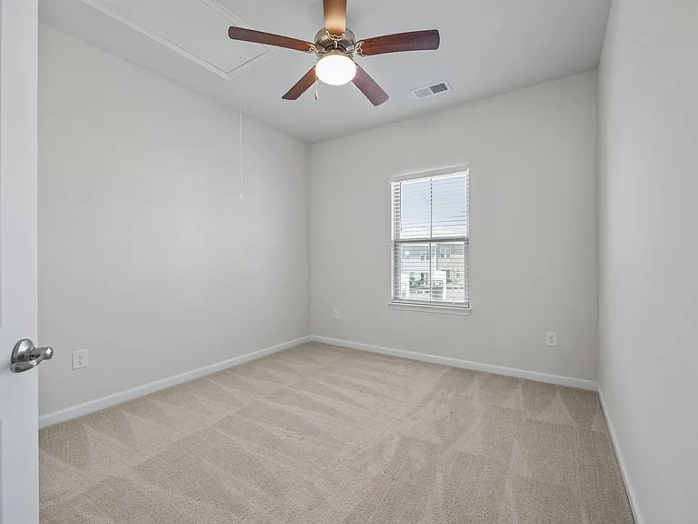 816 Channing Park Cir — Photo 27