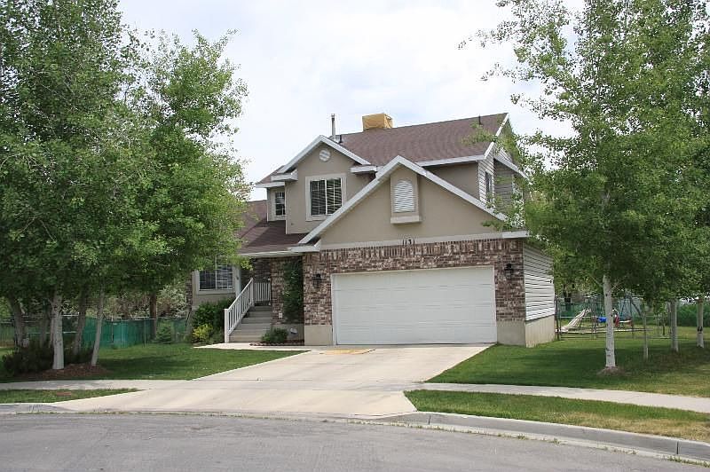 1st image of 1131 W Emery Cir
