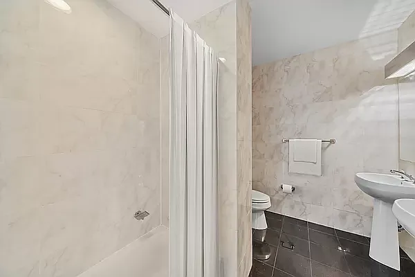 Rented by Vector New York, LLC | media 8