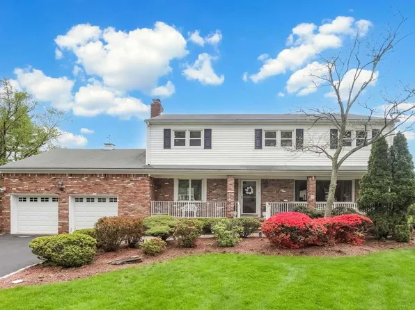 722 Amherst Dr, Washington Township, NJ 07676