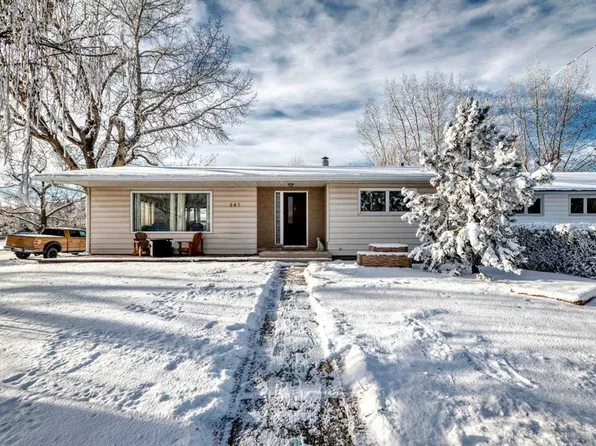 207 E 6a Ave, Three Hills, AB T0M 2A0