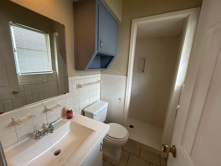 1814 Crestridge Dr — Photo 14