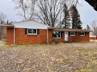 1900 N Hughes Rd, Howell, MI 48843