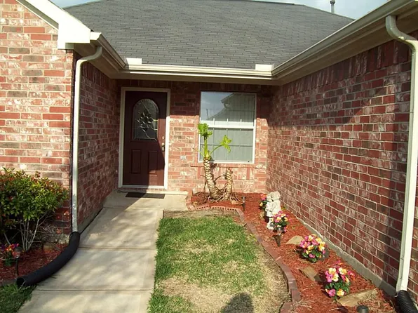 5355 Morgan Oak Dr, Alvin, TX 77511