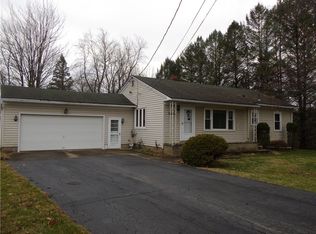 6004 Clark Rd, Newark, NY 14513