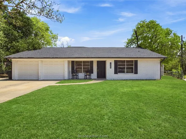 1404 Skrivanek Ct, College Station, TX 77840