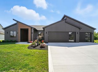 606 Grantham Psge, Fort Wayne, IN 46845