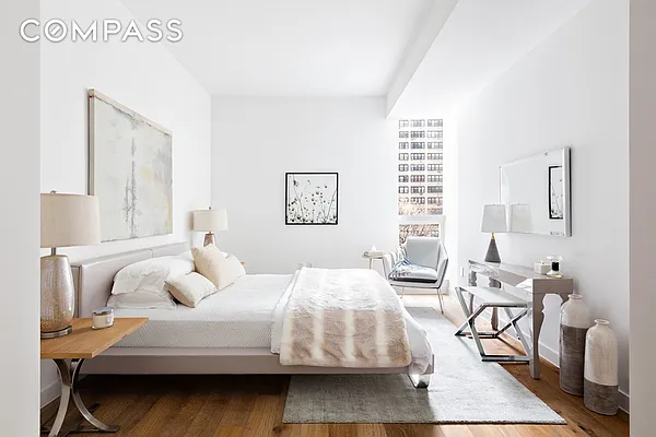 Sold by Compass | media 10