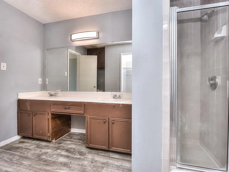 1202 Southwalk St — Photo 19