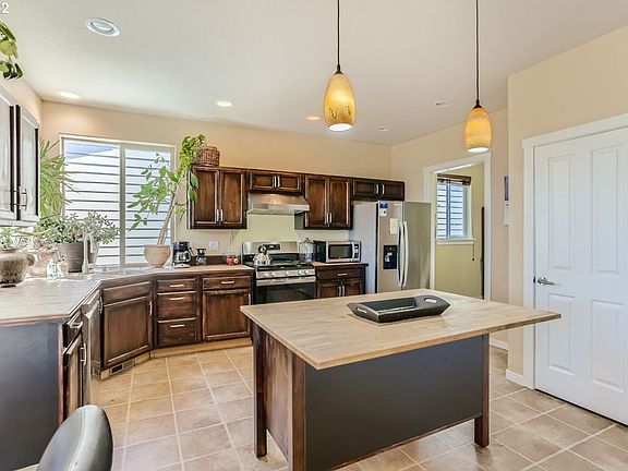 2nd image of 12340 SW Aspen Ridge Dr