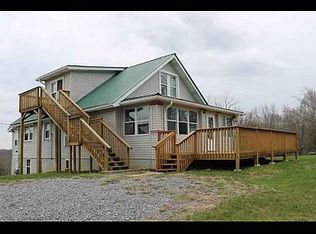 455 Midway Rd, Crab Orchard, WV 25827