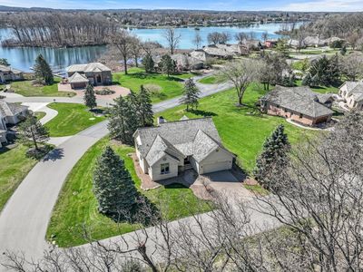 51 Chateaux Du Lac, Fenton, MI, 48430