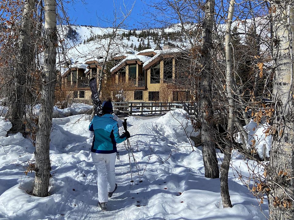 221 Picabo St D, Ketchum, ID 83340 Zillow