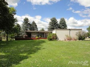 10 Timberlane Dr, Clear Lake, IA 50428